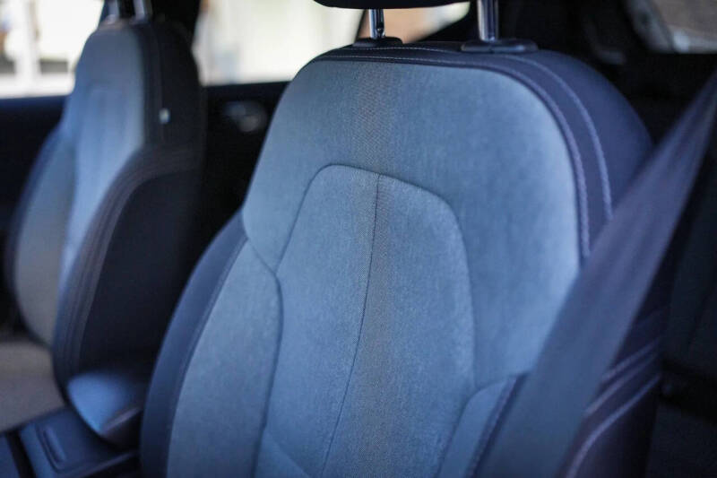 2023 Volvo XC40 B5 Core