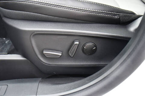 2026 Ford Escape Hybrid Platinum