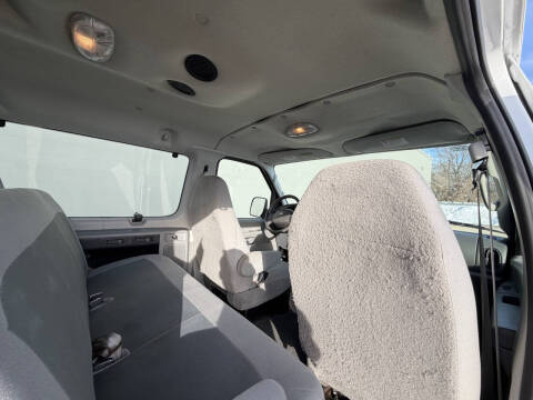 2007 Ford E-Series E-150 XLT