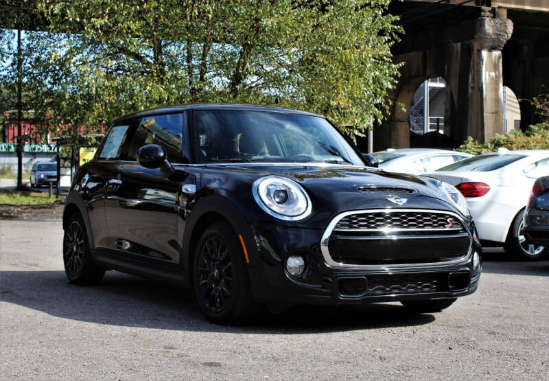 2017 MINI Hardtop 2 Door for sale at Cutuly Auto Sales in Pittsburgh PA