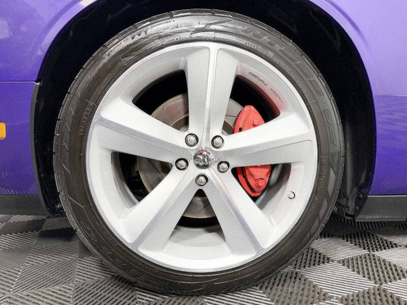 2010 Dodge Challenger SRT8
