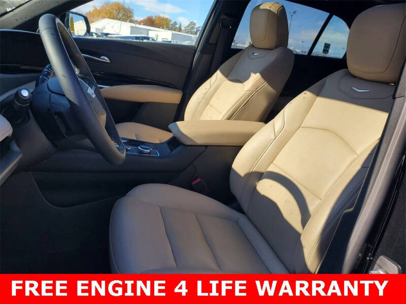 2024 Cadillac XT4 Luxury