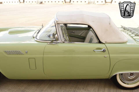 1956 Ford Thunderbird