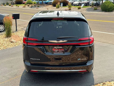 2024 Chrysler Pacifica Plug-In Hybrid Select