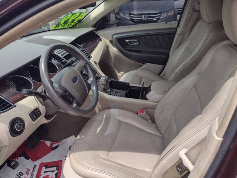 2010 Ford Taurus SEL