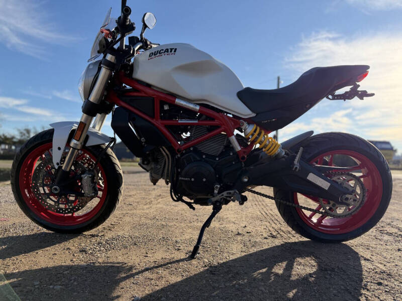 2017 Ducati Monster 797