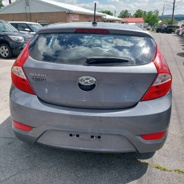 2016 Hyundai Accent SE