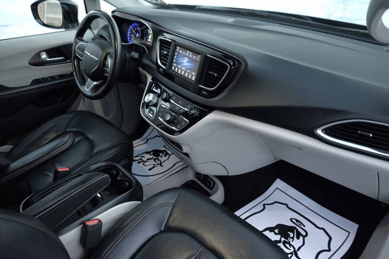 2018 Chrysler Pacifica Touring L