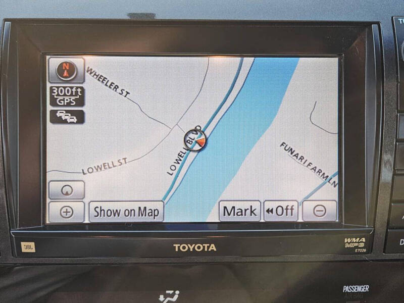 2011 Toyota Sequoia Platinum