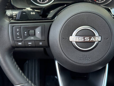 2023 Nissan Pathfinder SV