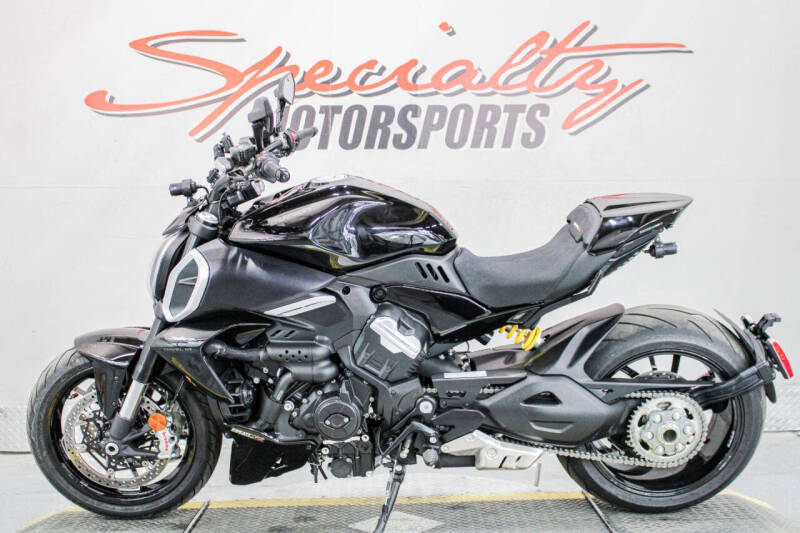 2023 Ducati Diavel V4