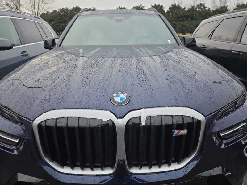 2026 BMW X7 M60i