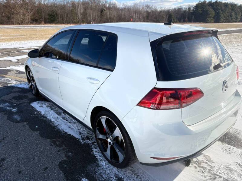 2017 Volkswagen Golf GTI SE
