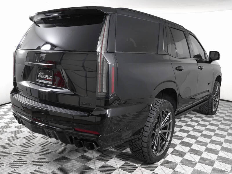 2025 Cadillac Escalade-V