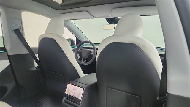 2026 Tesla Model Y Long Range