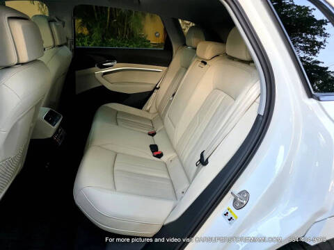 2021 Audi e-tron quattro Premium