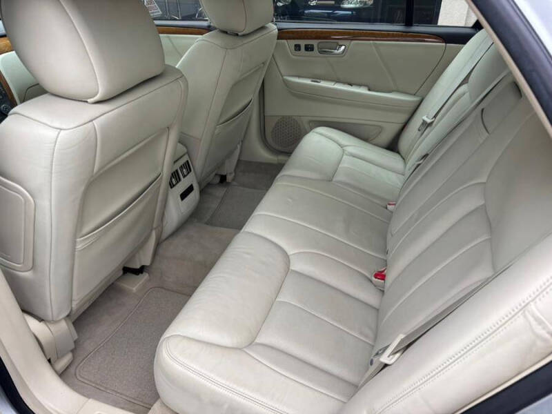 2010 Cadillac DTS Platinum Collection