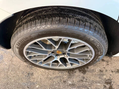 2017 Porsche Macan S