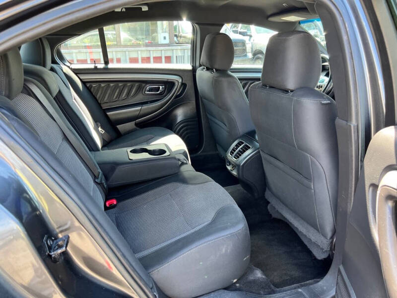 2018 Ford Taurus SEL