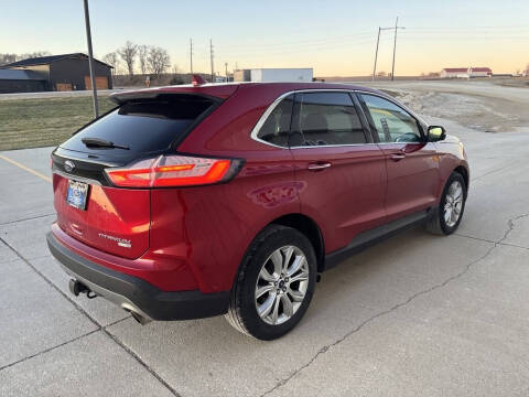 2020 Ford Edge Titanium