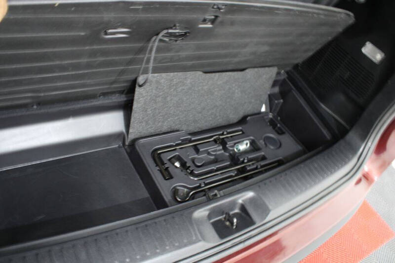 2017 Toyota Highlander SE