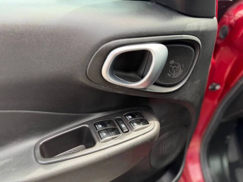 2016 FIAT 500L