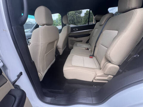 2017 Ford Explorer