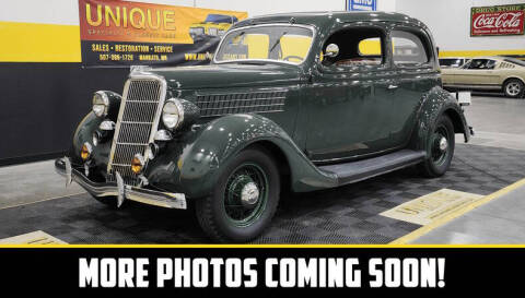 1935 Ford Tudor