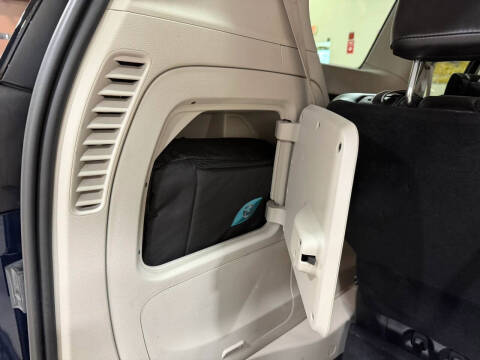 2023 Chrysler Pacifica Plug-In Hybrid Touring L