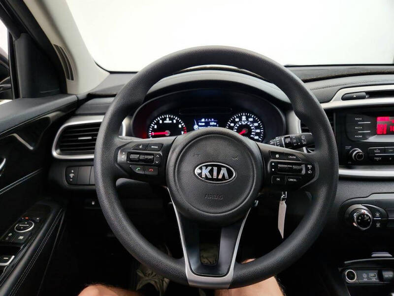 2016 Kia Sorento L