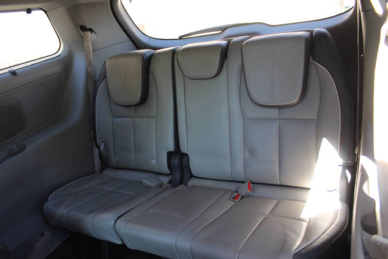 2016 Kia Sedona SX