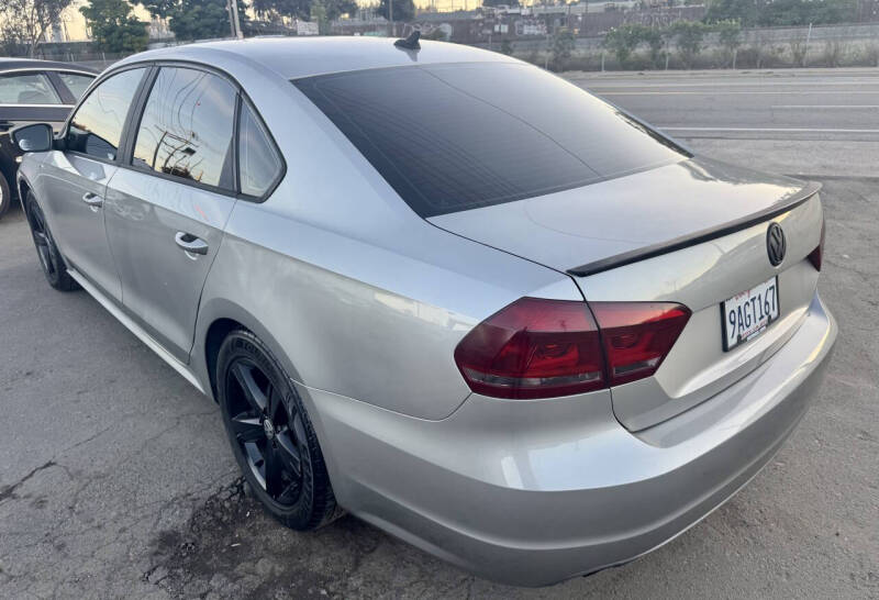 2014 Volkswagen Passat 1.8T Wolfsburg Edition PZEV