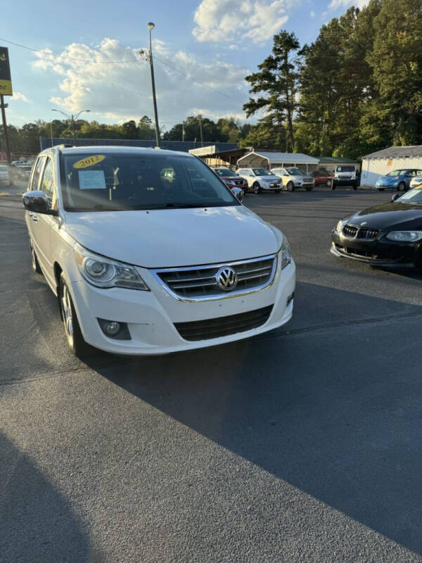 2012 Volkswagen Routan for sale at Elite Motors in Knoxville TN