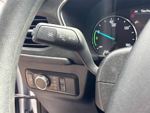 2022 Ford Escape Hybrid SE