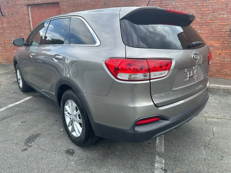 2017 Kia Sorento L