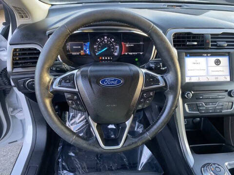 2017 Ford Fusion Hybrid SE