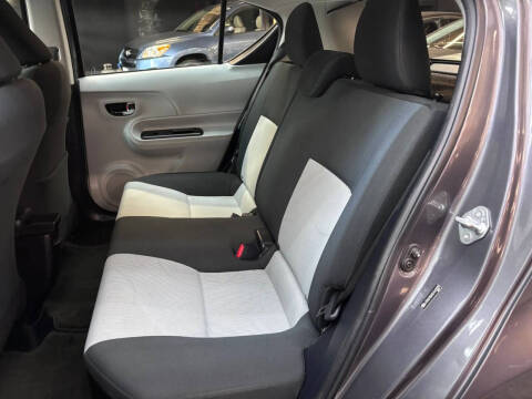 2013 Toyota Prius c
