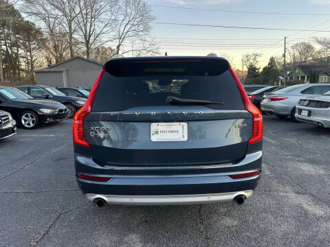 2018 Volvo XC90 T5 Momentum 5-Passenger
