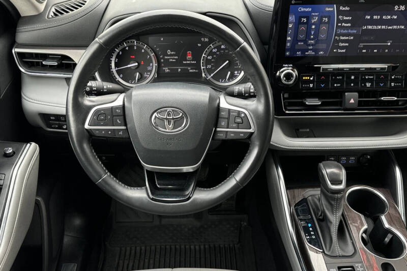 2022 Toyota Highlander Limited