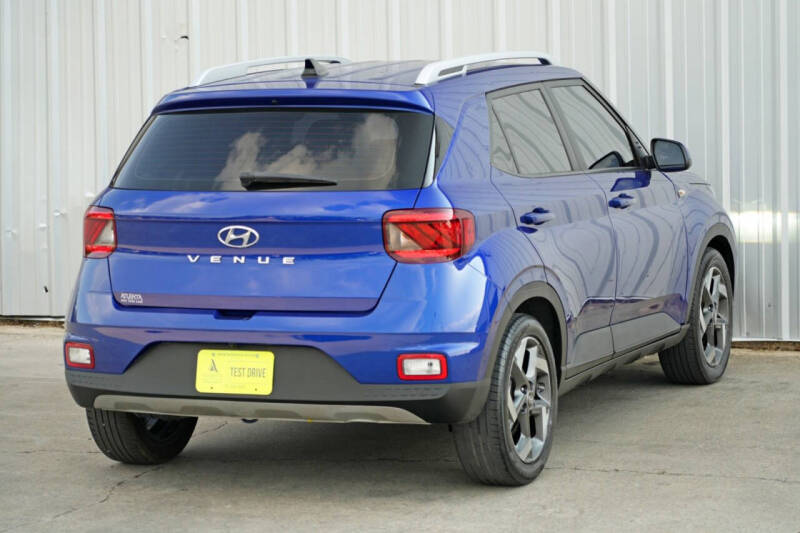 2022 Hyundai Venue Limited