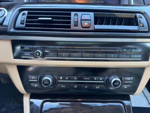 2016 BMW 5 Series 528i