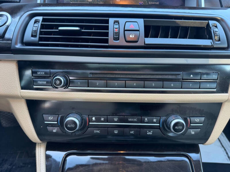 2016 BMW 5 Series 528i