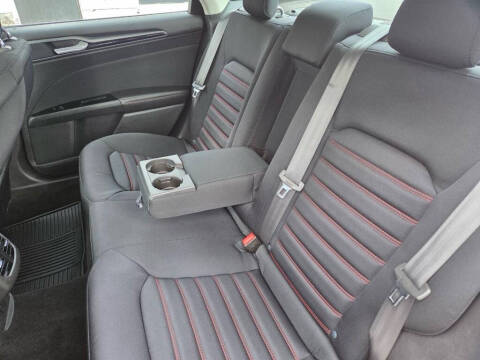 2015 Ford Fusion SE