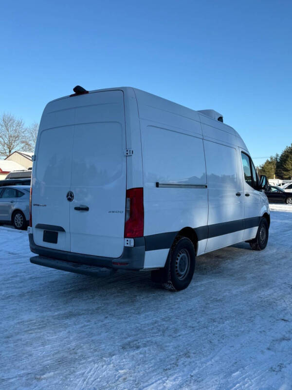 2020 Mercedes-Benz Sprinter Crew Van Base photo 7