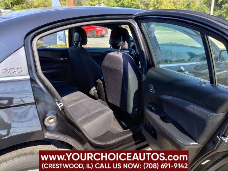 2014 Chrysler 200 LX