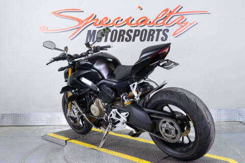 2022 Ducati Streetfighter V4 S
