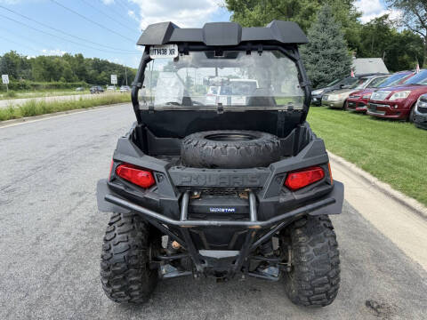 2015 Polaris razor 570