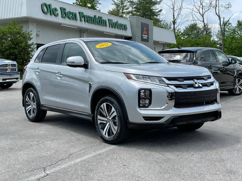 2022 Mitsubishi Outlander Sport SE's photo