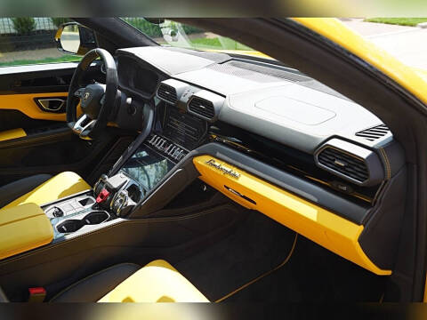 2022 Lamborghini Urus