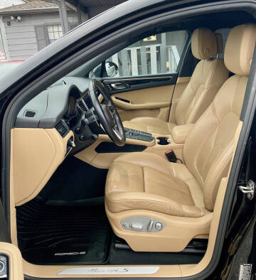 2017 Porsche Macan S